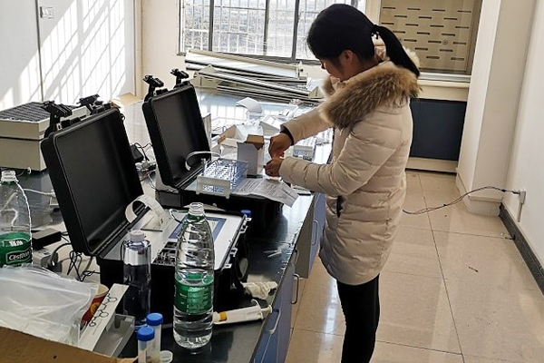 湖南新化县农副产品批发市场配备食品安全绿巨人免费观看在线直播仪